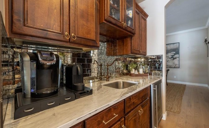 apartment
				addition