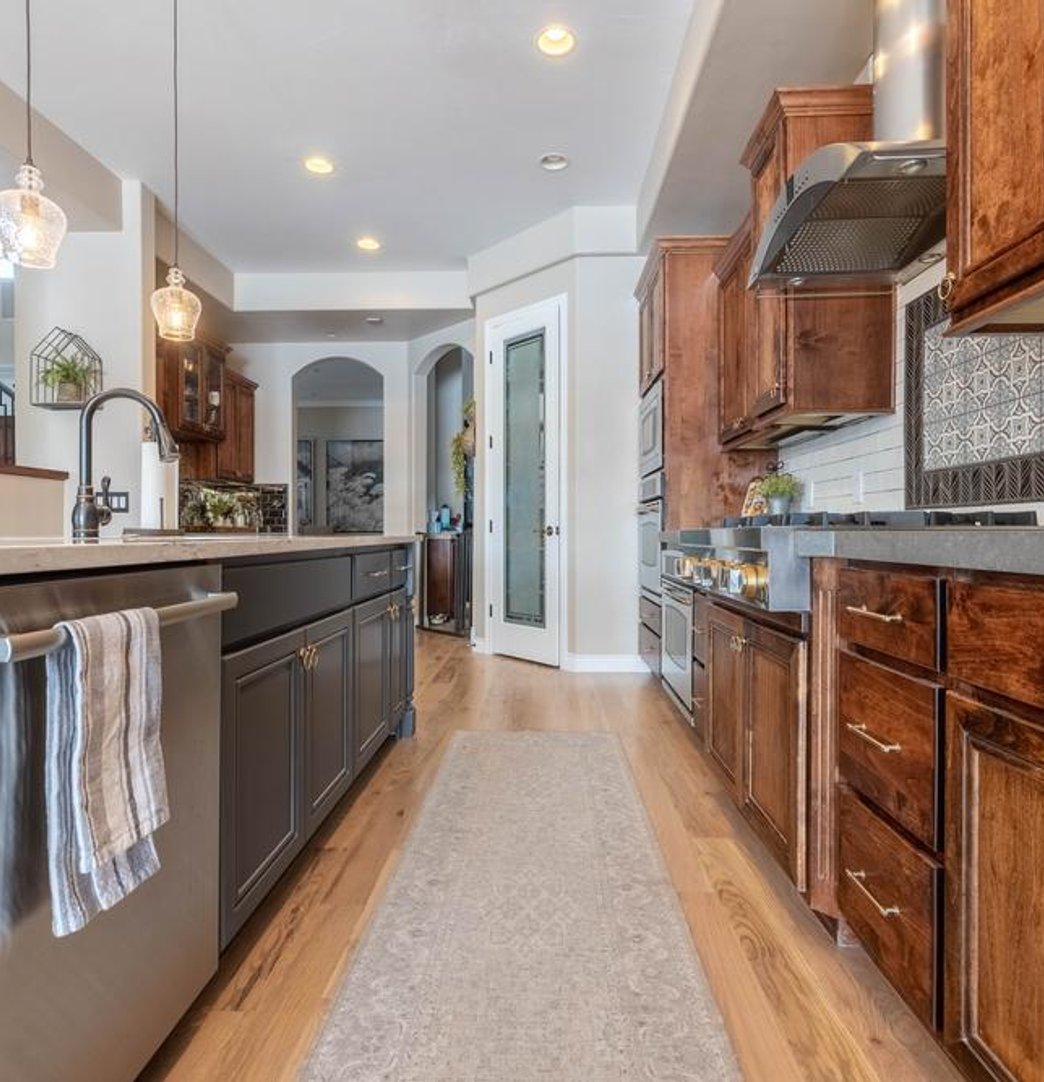 Crane conducting structural engineering