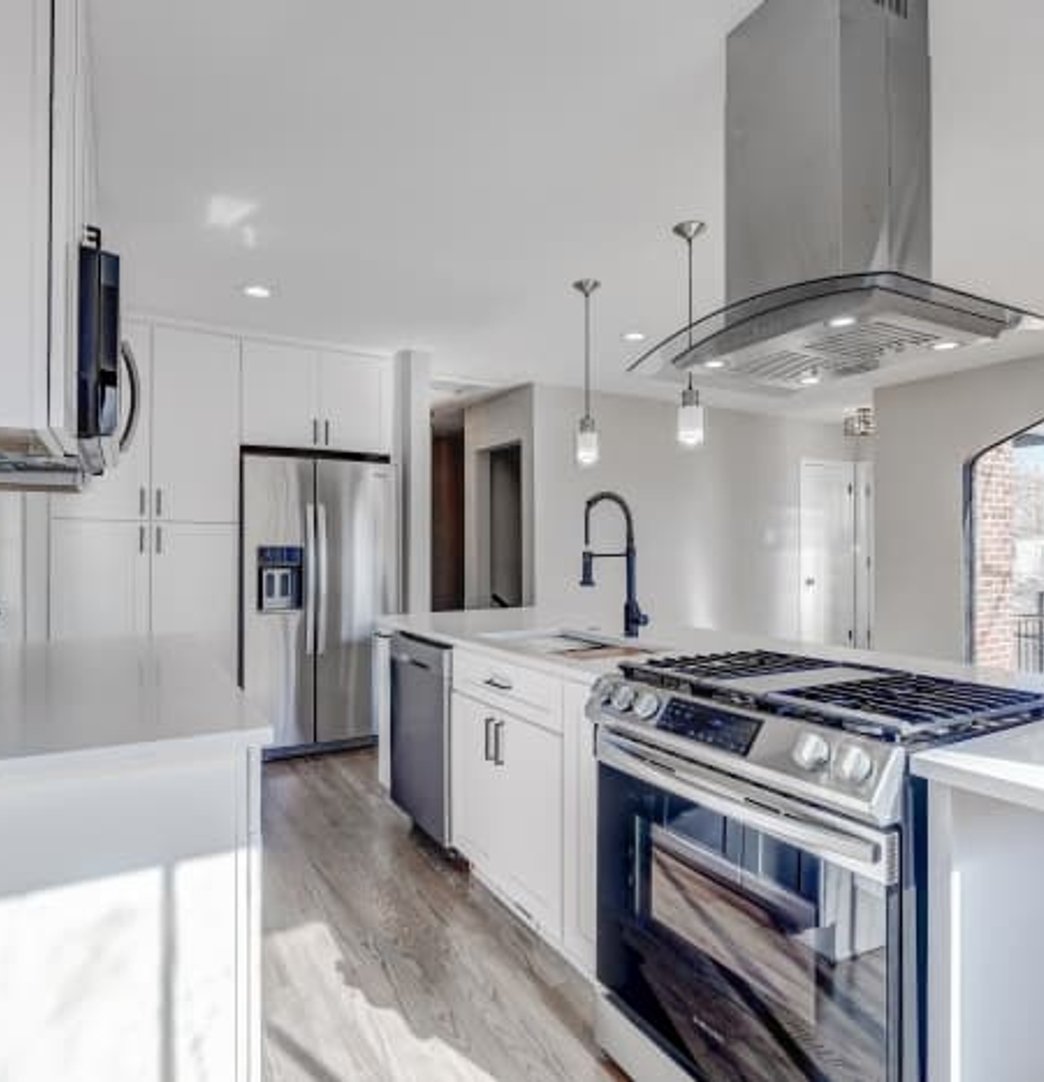 Crane conducting structural engineering